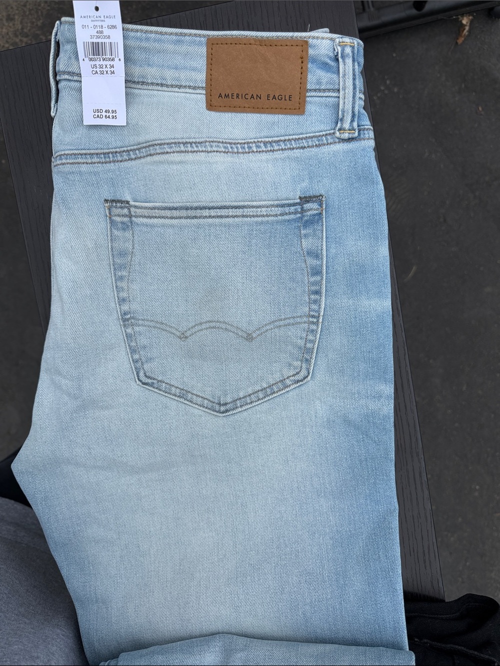 American Eagle Outfitters Men's Light Wash Slim Jeans